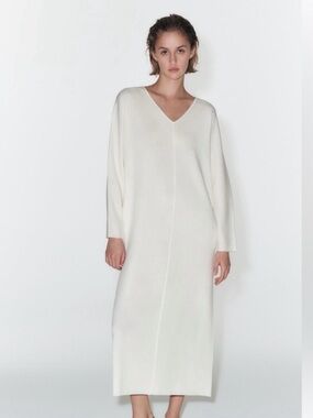 ZARA Minimalist Oversized V Neck Knit Maxi Dress